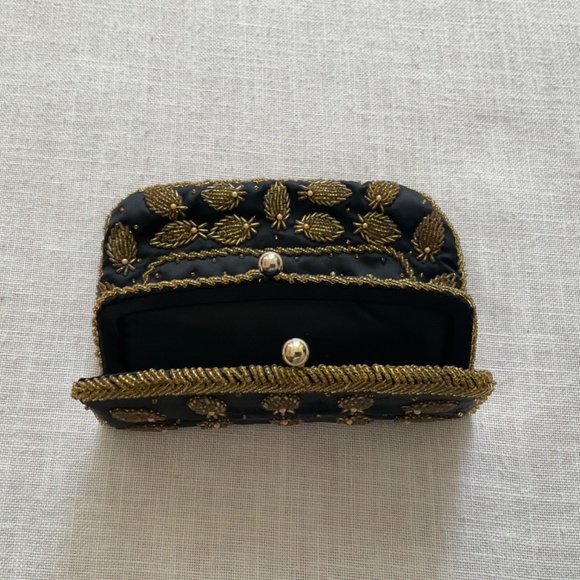 •Vintage  70s Handcrafted Black Silk Pineapple Shaped Beading Purse Clutch - Picture 7 of 13